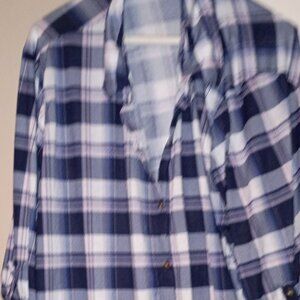 3x women's plaid top